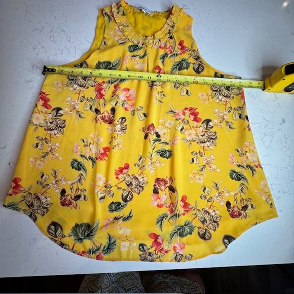 Rose + Olive Sz Med Yellow Floral Sleeveless Top Feminine - Picture 7 of 11